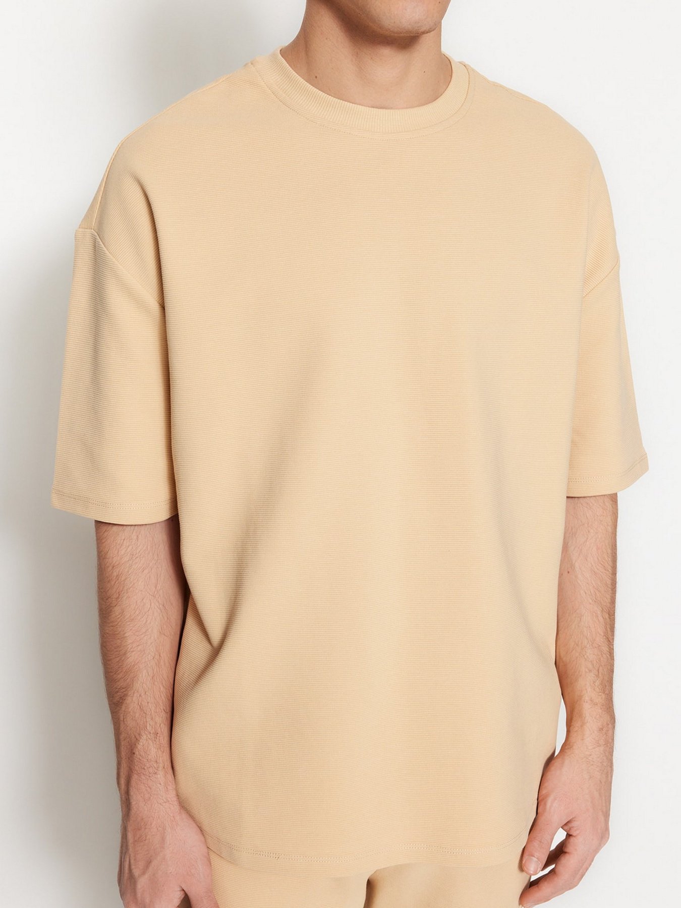 Футболка Trendyol модель TMNSS23TS00069/Bej Фото