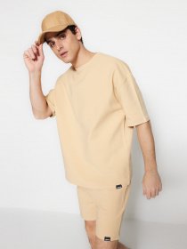 Футболка Trendyol модель TMNSS23TS00069/Bej Фото