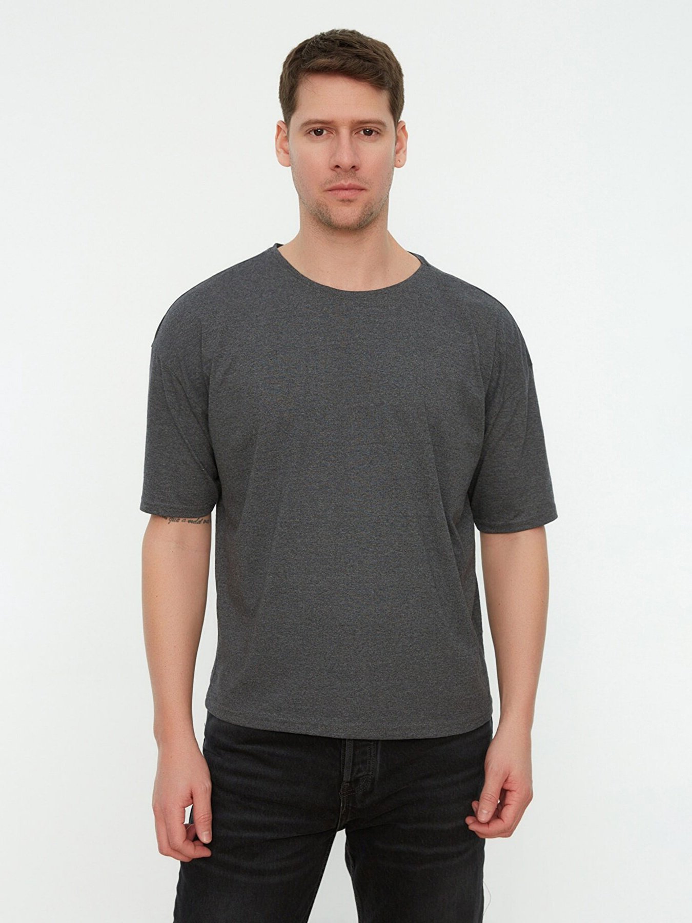 Футболка Trendyol модель TMNSS21TS0811/Antrasit Фото