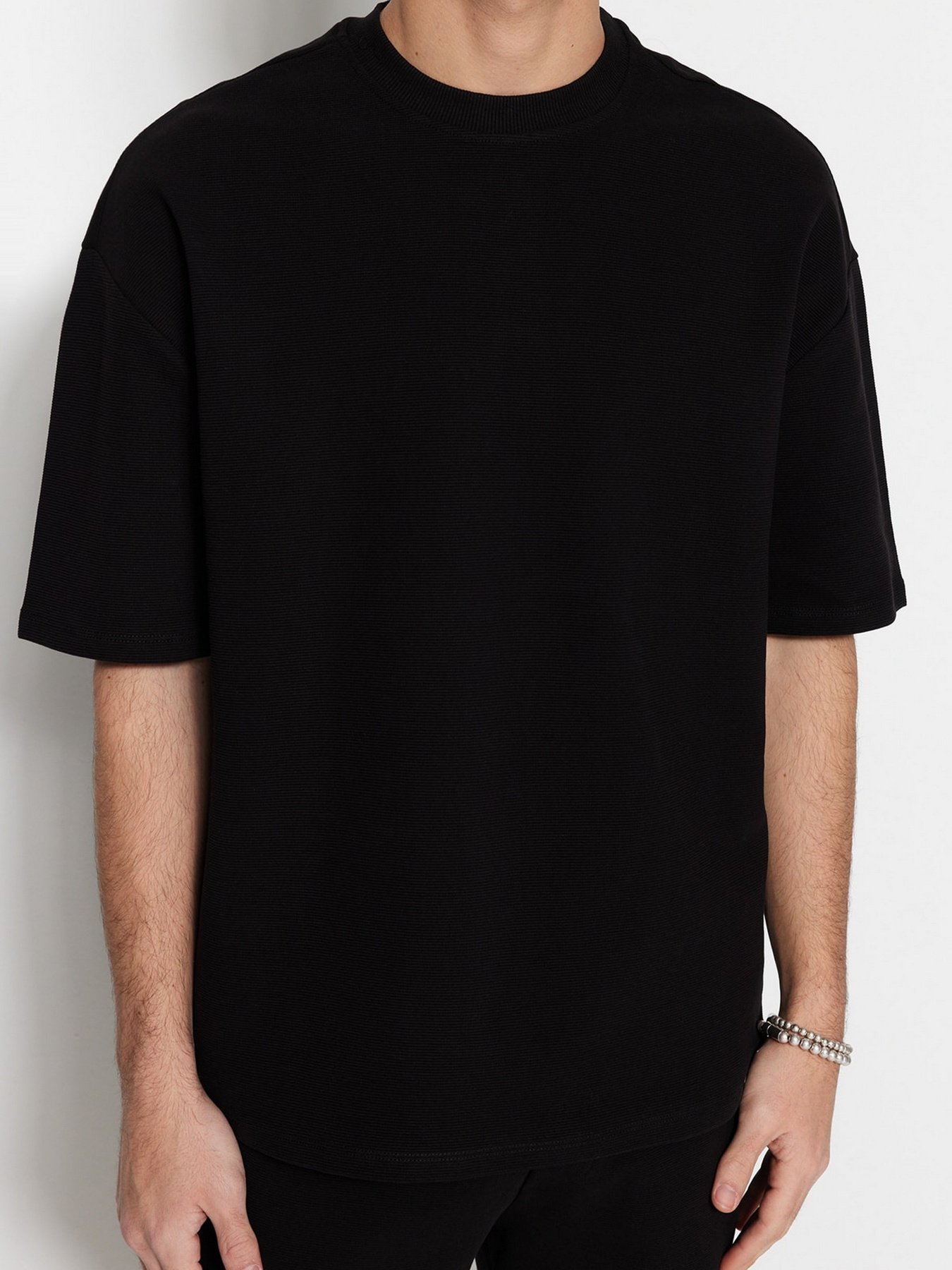 Футболка Trendyol модель TMNSS23TS00069/Siyah Фото