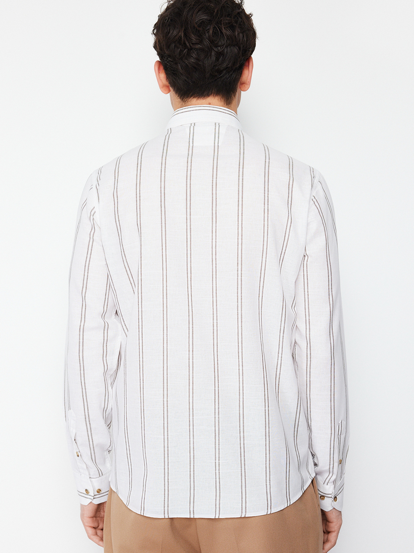 Рубашка повседневная Trendyol модель TMNSS20GO0092/Yesil Рубашка повседневная Trendyol модель TMNSS20GO0092/Yesil Фото