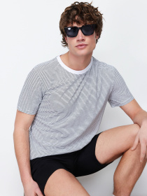 Футболка Trendyol Модель TMNSS20TS0944/Beyaz Фото
