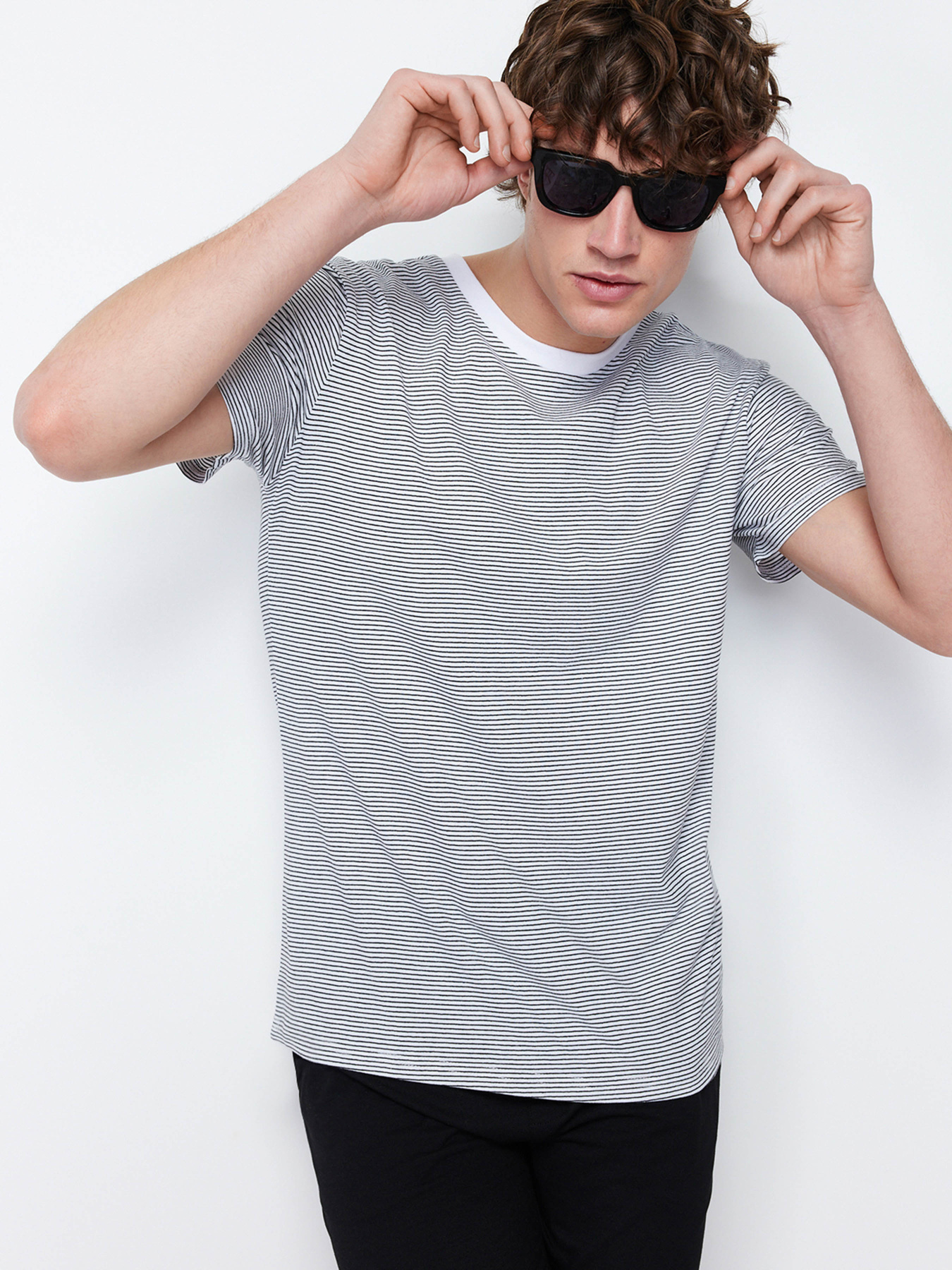 Футболка Trendyol модель TMNSS20TS0944/Beyaz Фото