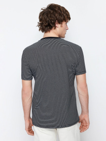 Футболка Trendyol модель TMNSS20TS0944/Siyah Фото