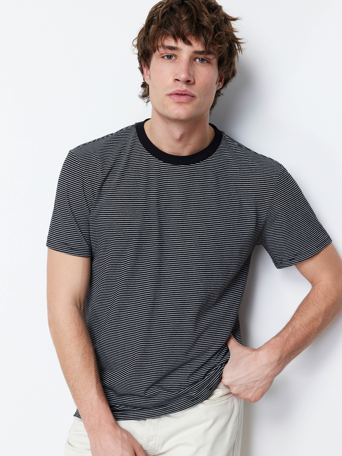 Футболка Trendyol модель TMNSS20TS0944/Siyah Фото