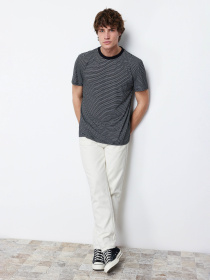 Футболка Trendyol модель TMNSS20TS0944/Siyah Фото