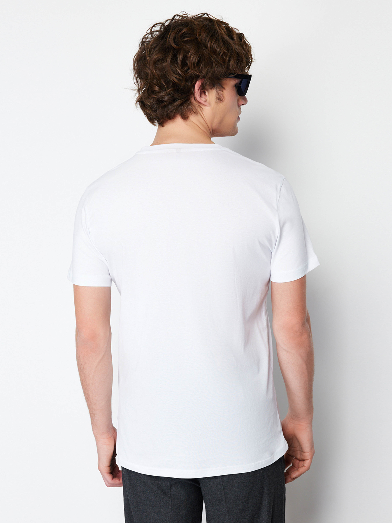 Футболка Trendyol модель TMNSS21TS0808/Beyaz Футболка Trendyol модель TMNSS21TS0808/Beyaz Фото