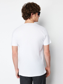 Футболка Trendyol модель TMNSS21TS0808/Beyaz Футболка Trendyol модель TMNSS21TS0808/Beyaz Фото