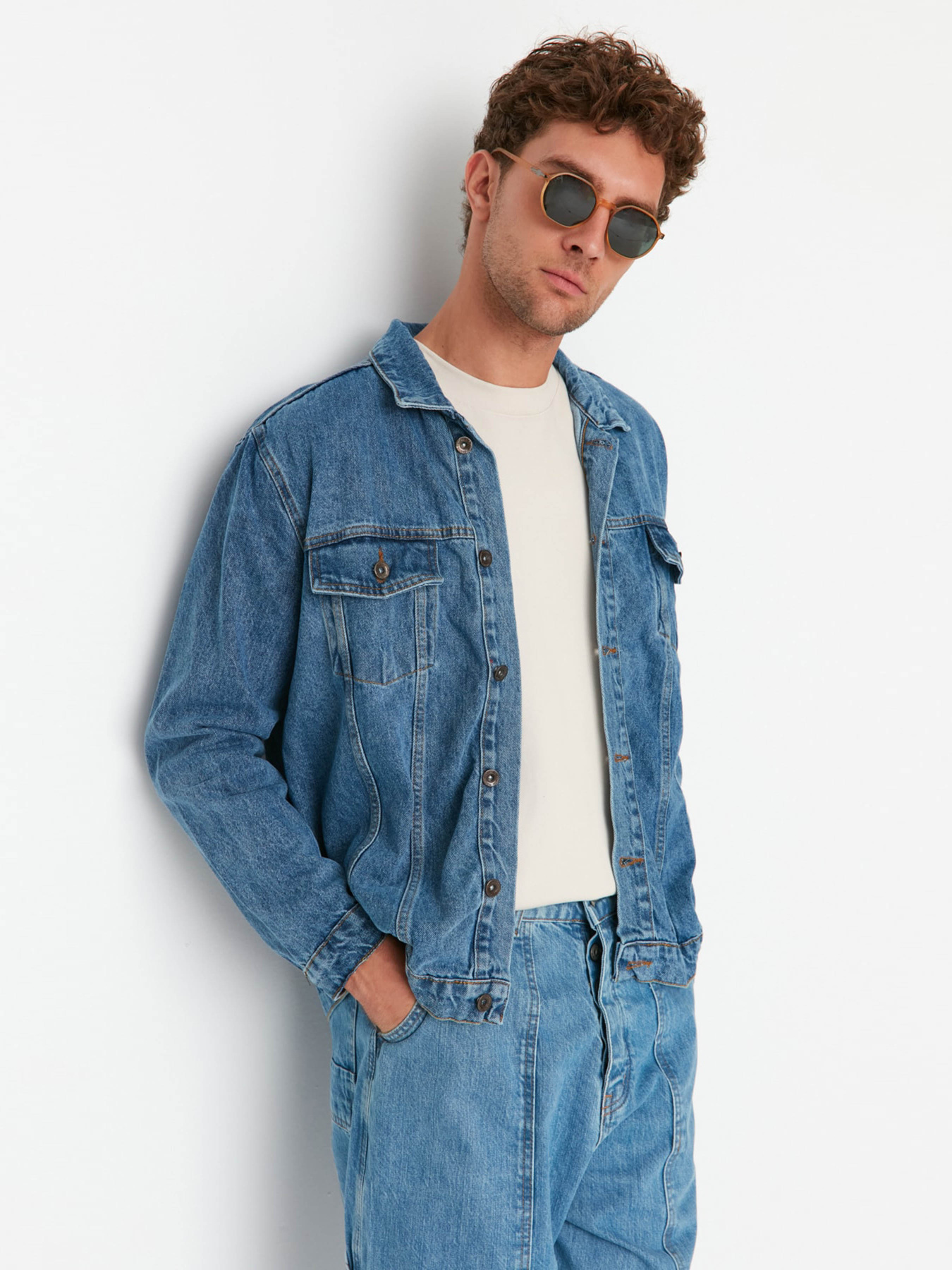 Джинсова куртка Trendyol модель TMNSS22CE0161/Mavi Фото