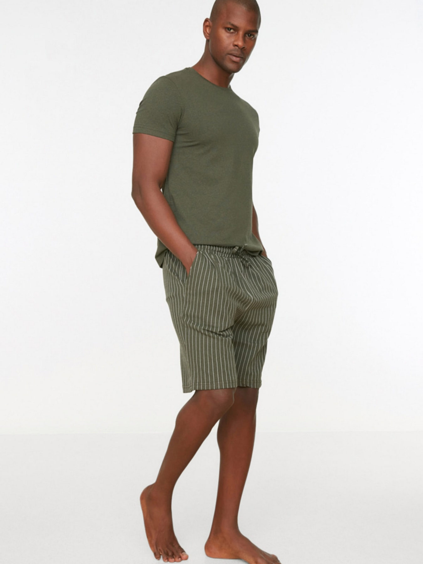 Пижама Trendyol модель TMNSS22EM0013/Haki Фото