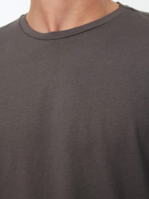 Футболка Trendyol модель TMNSS22TS0318/Antrasit Фото