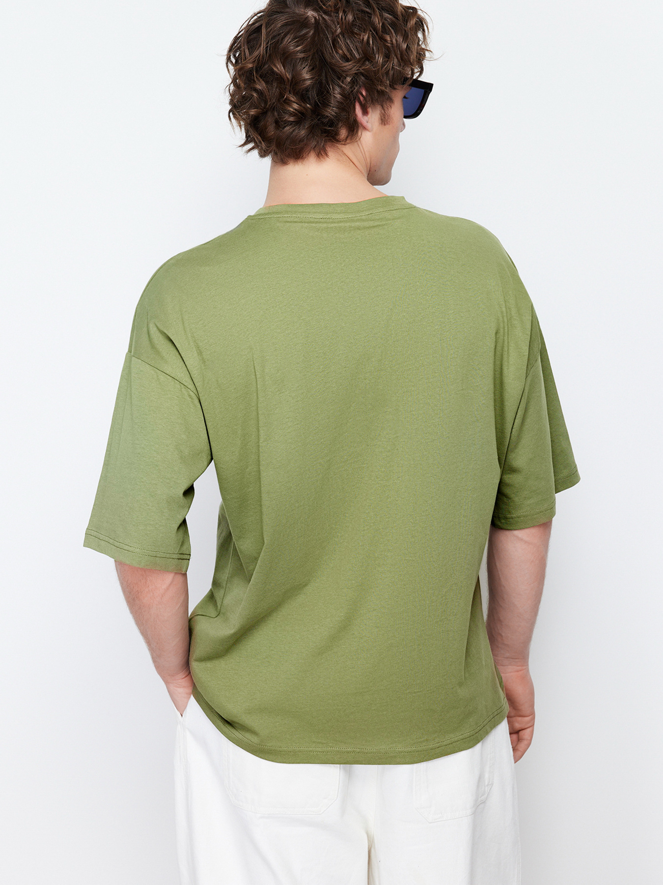 Футболка Trendyol модель TMNSS22TS0318/Haki Футболка Trendyol модель TMNSS22TS0318/Haki Фото