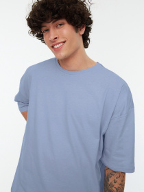 Футболка Trendyol Модель TMNSS22TS0318/Lila Фото