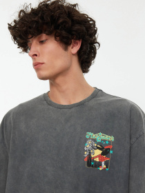 Футболка Trendyol модель TMNSS22TS0831/Antrasit Фото