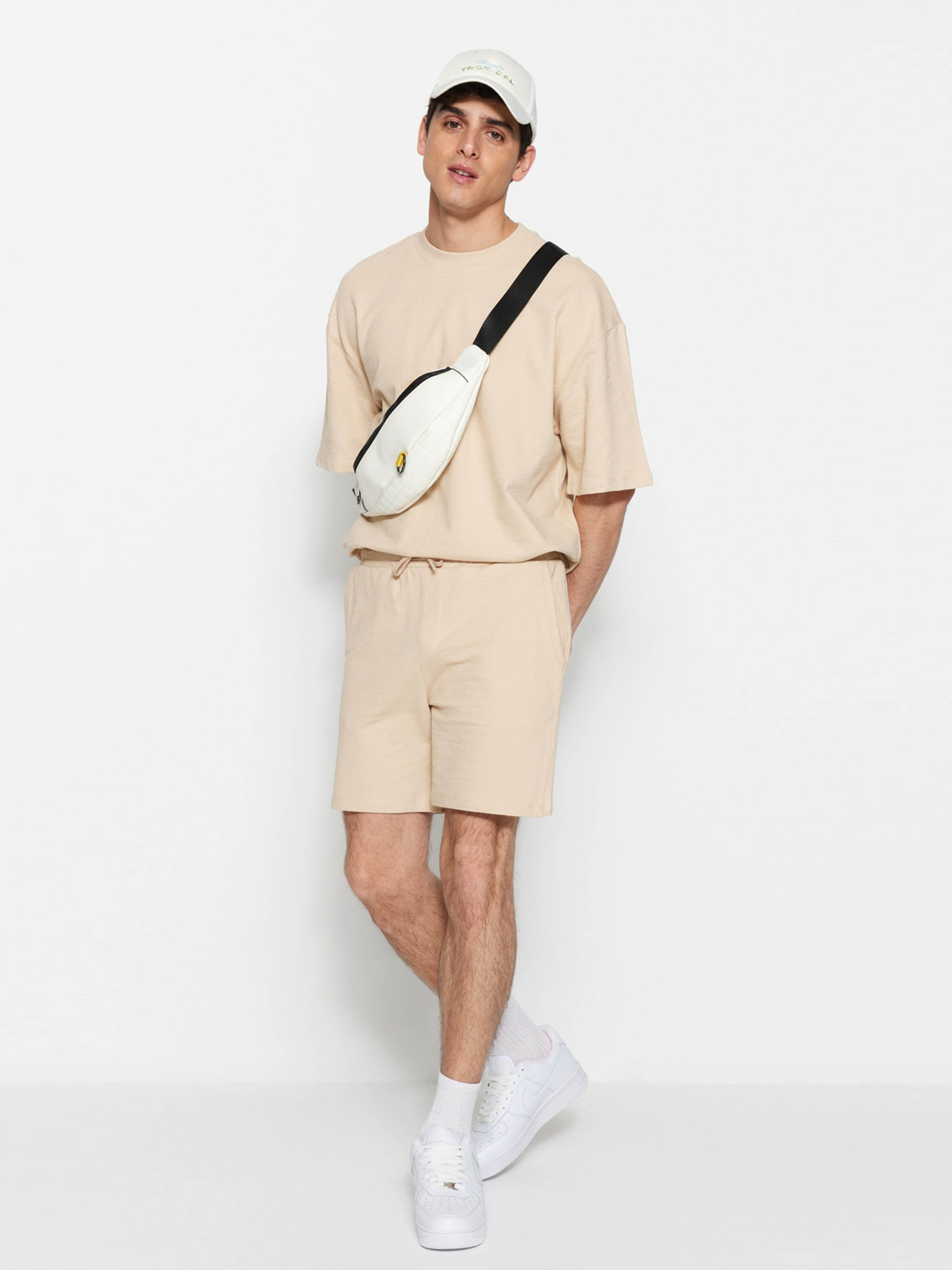 Шорти Trendyol модель TMNSS23SR00035/Bej Фото