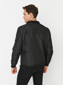 Бомбер Trendyol модель TMNAW23MO00051/Siyah Фото