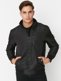 Бомбер Trendyol модель TMNAW23MO00051/Siyah Фото