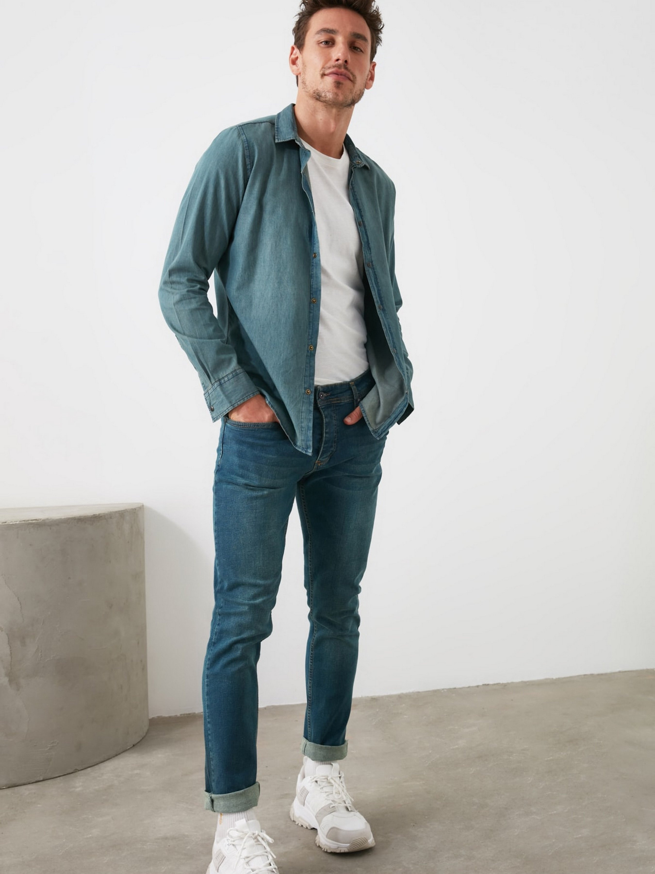 Джинсы Trendyol модель TMNAW20JE0434/Indigo Фото