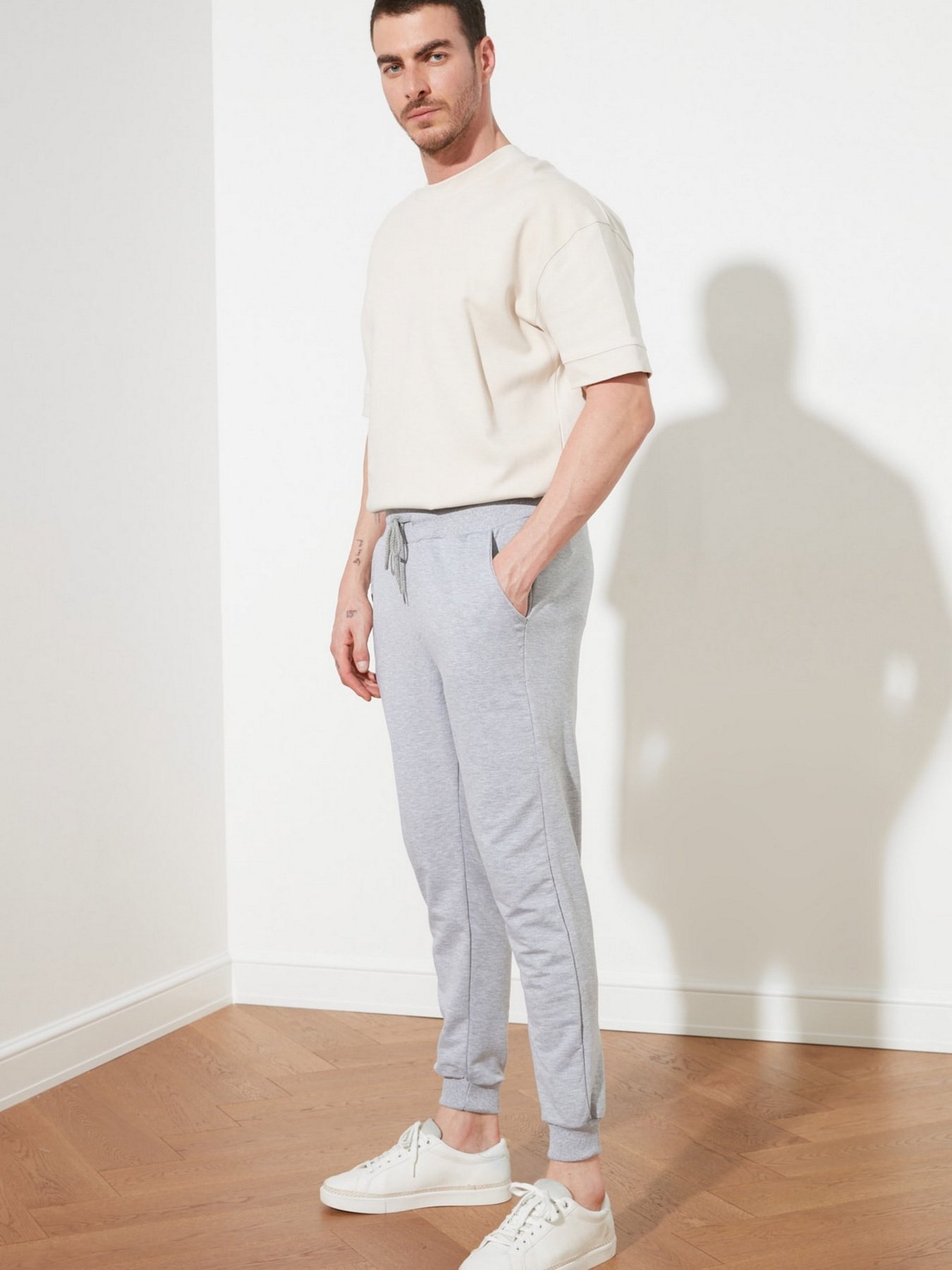 Штани спортивні Trendyol модель TMNSS20EA0053/Gri Фото