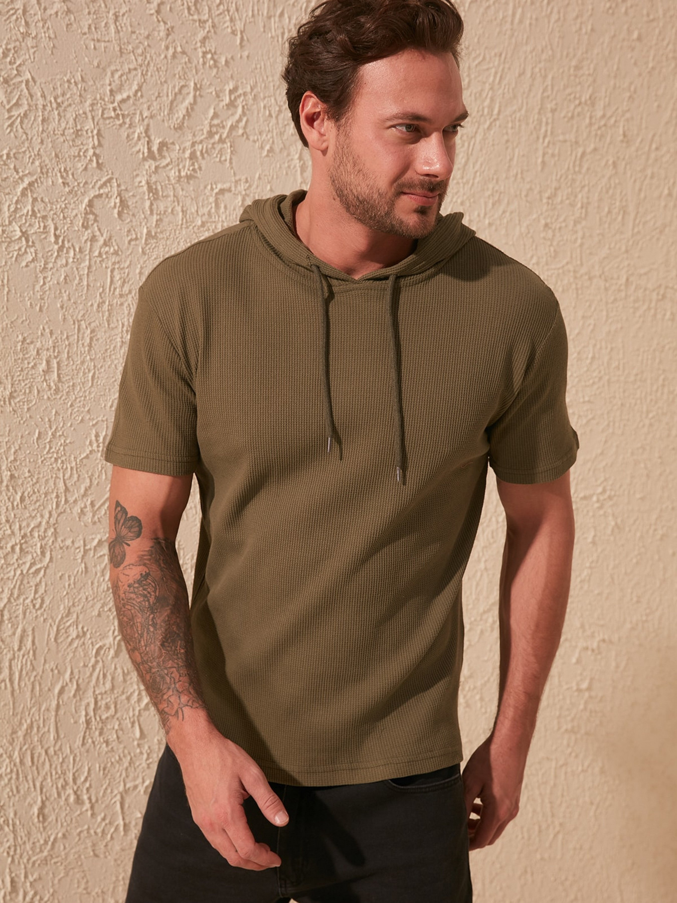 Футболки и поло Trendyol модель TMNSS20TS0117/Haki Фото