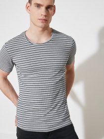 Футболки и поло Trendyol модель TMNSS21TS2855/Gri Фото