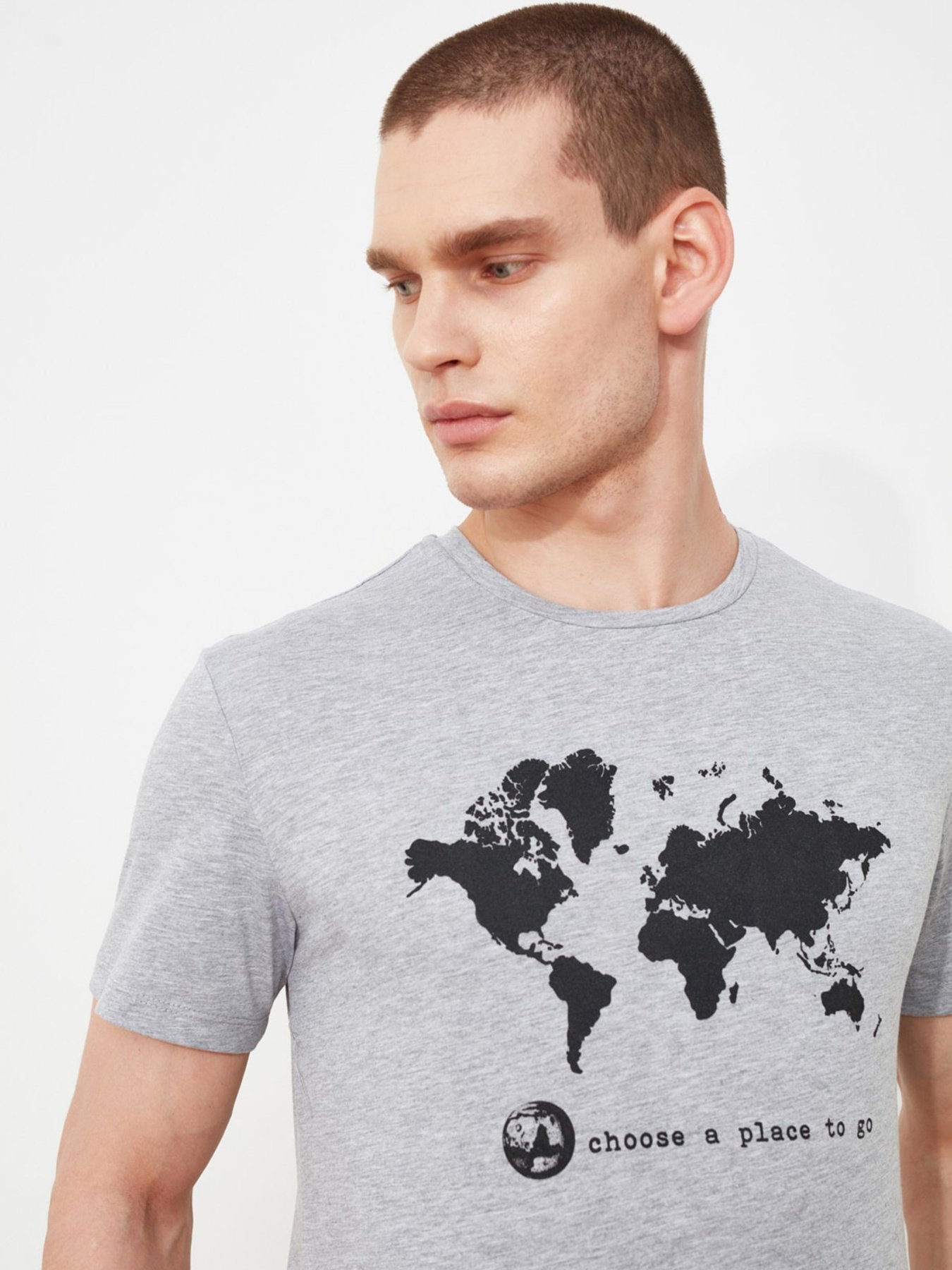 Футболки і поло Trendyol модель TMNSS21TS3263/Gri Фото