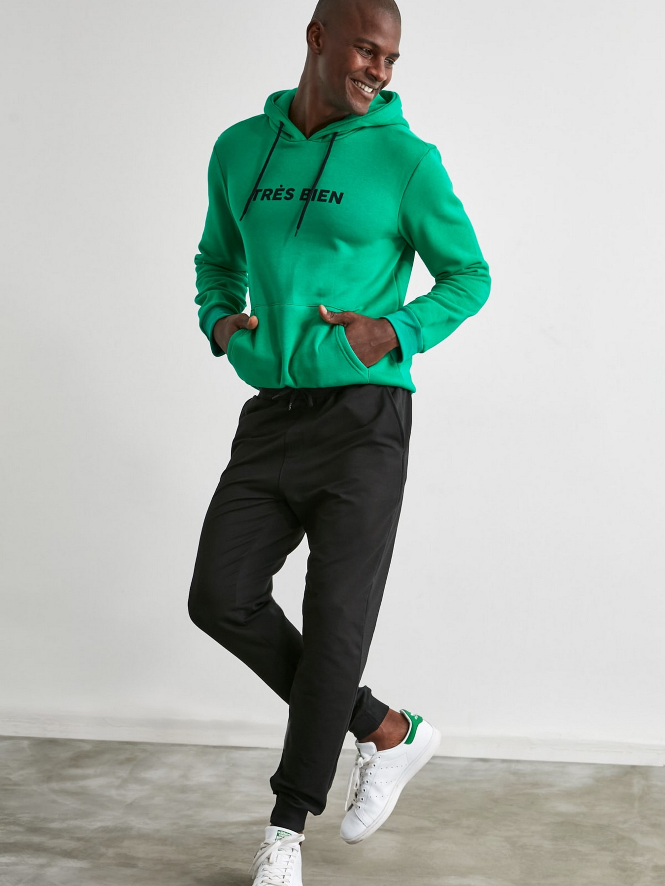 Штаны спортивные Trendyol модель TMNSS20EA0053/Siyah Фото