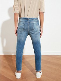 Скіні джинси Trendyol Skinny модель TMNSS21JE0054/Mavi Фото