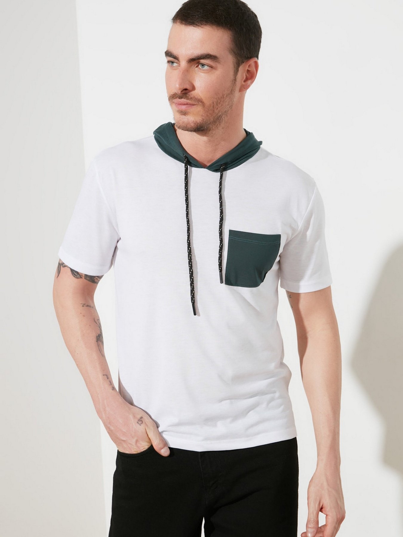 Футболка Trendyol модель TMNSS20TS0028/Beyaz Фото