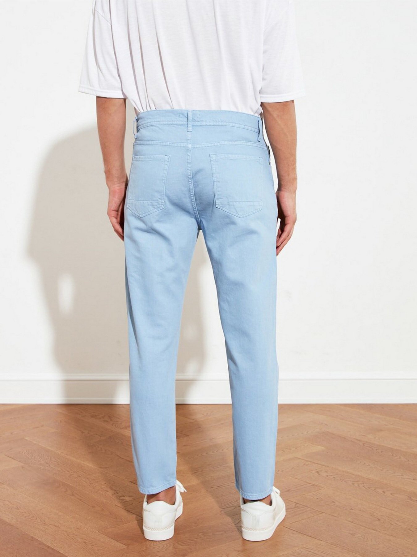 Прямі джинси Trendyol Relax модель TMNSS21JE0123/Acik Mavi Фото