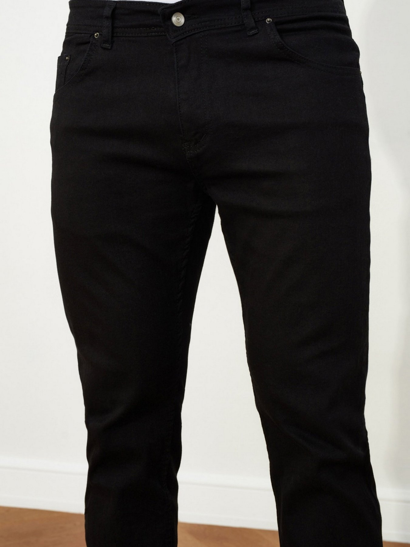 Скіні джинси Trendyol Super Skinny модель TMNSS20JE0233/Siyah Скіні джинси Trendyol Super Skinny модель TMNSS20JE0233/Siyah Фото