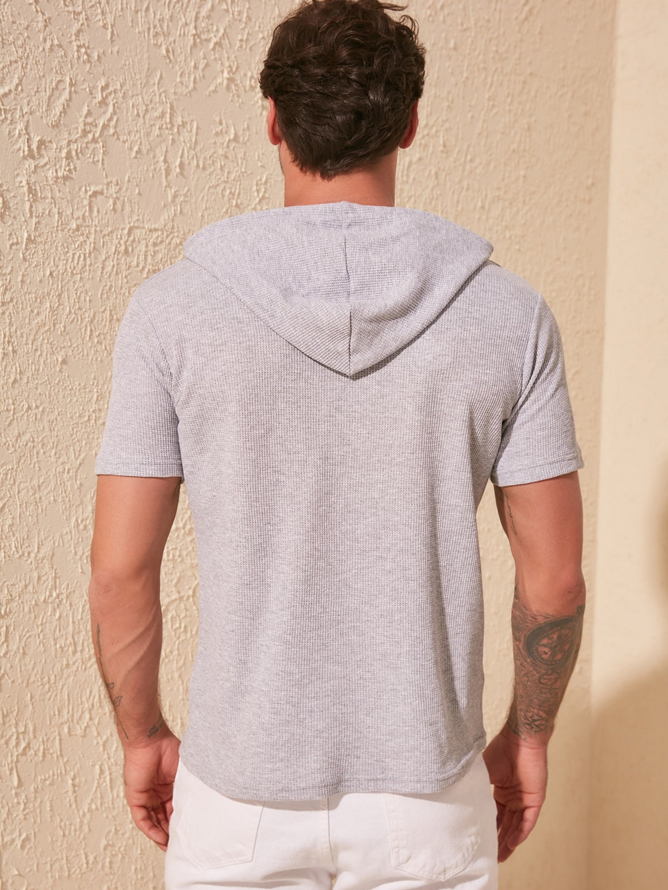 Футболки і поло Trendyol модель TMNSS20TS0117/Gri Фото