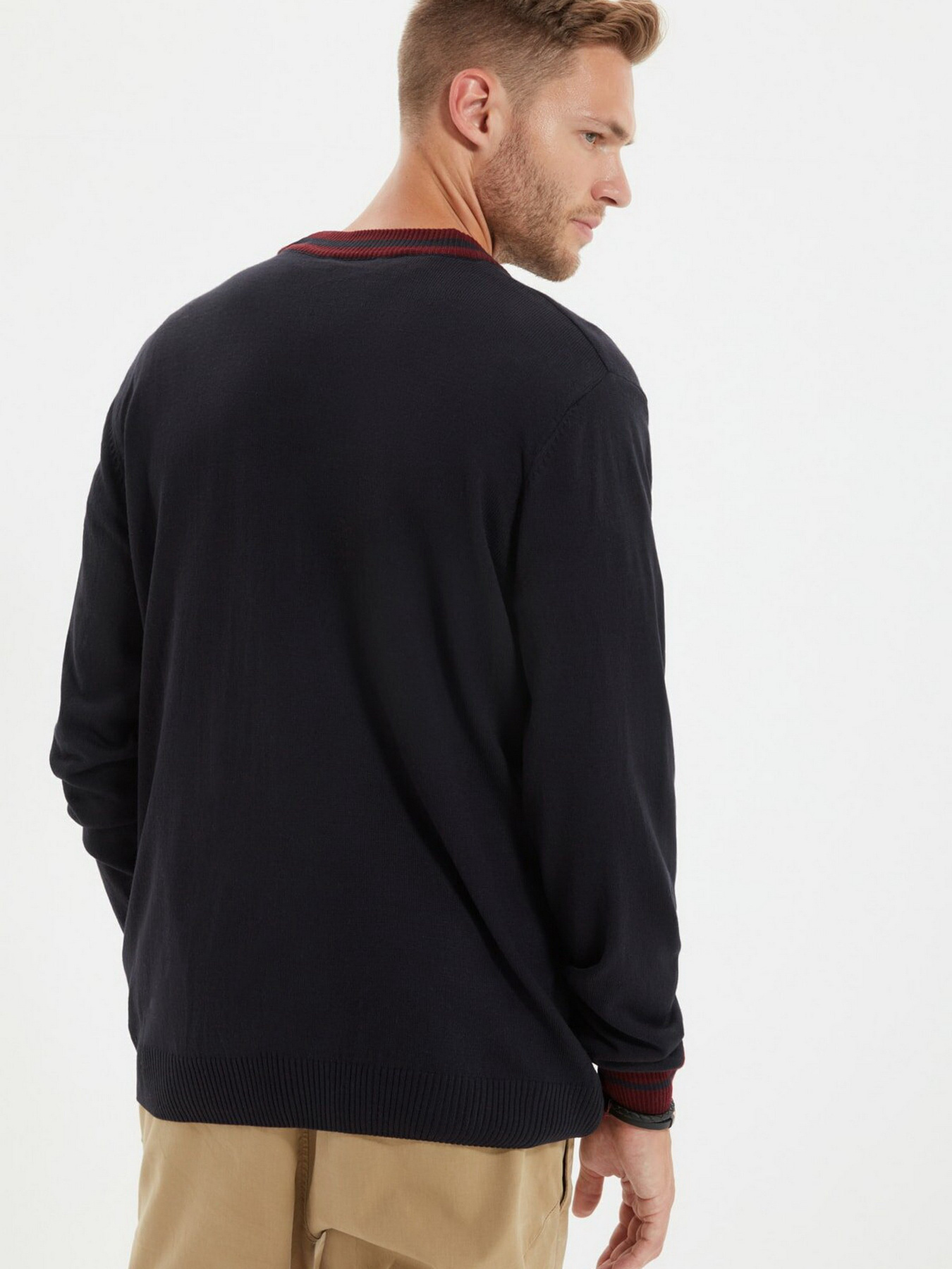 Кардиган Trendyol модель TMNAW22HI0389/Siyah Кардиган Trendyol модель TMNAW22HI0389/Siyah Фото