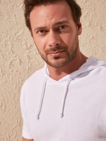 Футболки и поло Trendyol модель TMNSS20TS0117/Beyaz Фото