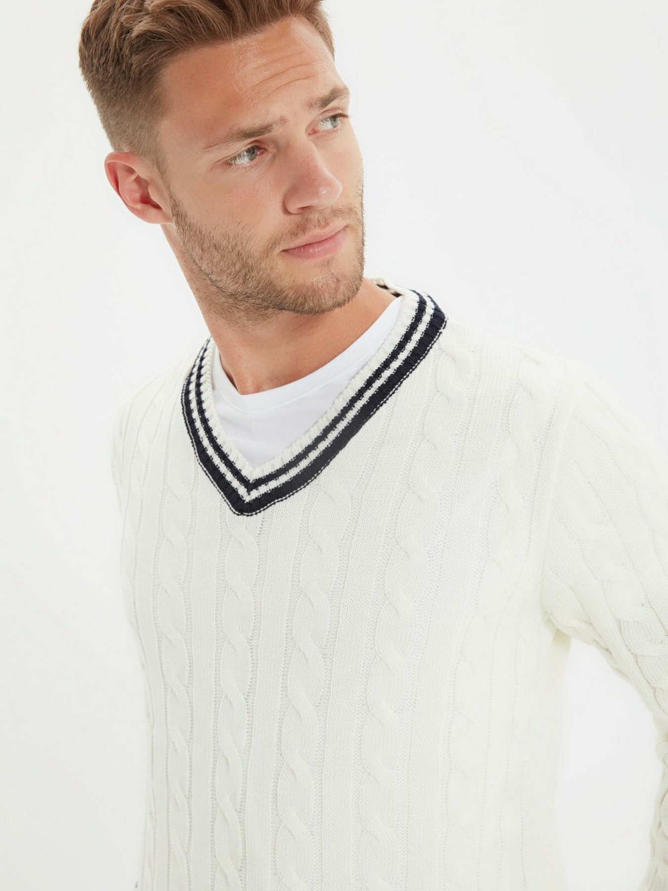 Джемпер Trendyol модель TMNAW22KZ0125/Ekru Фото