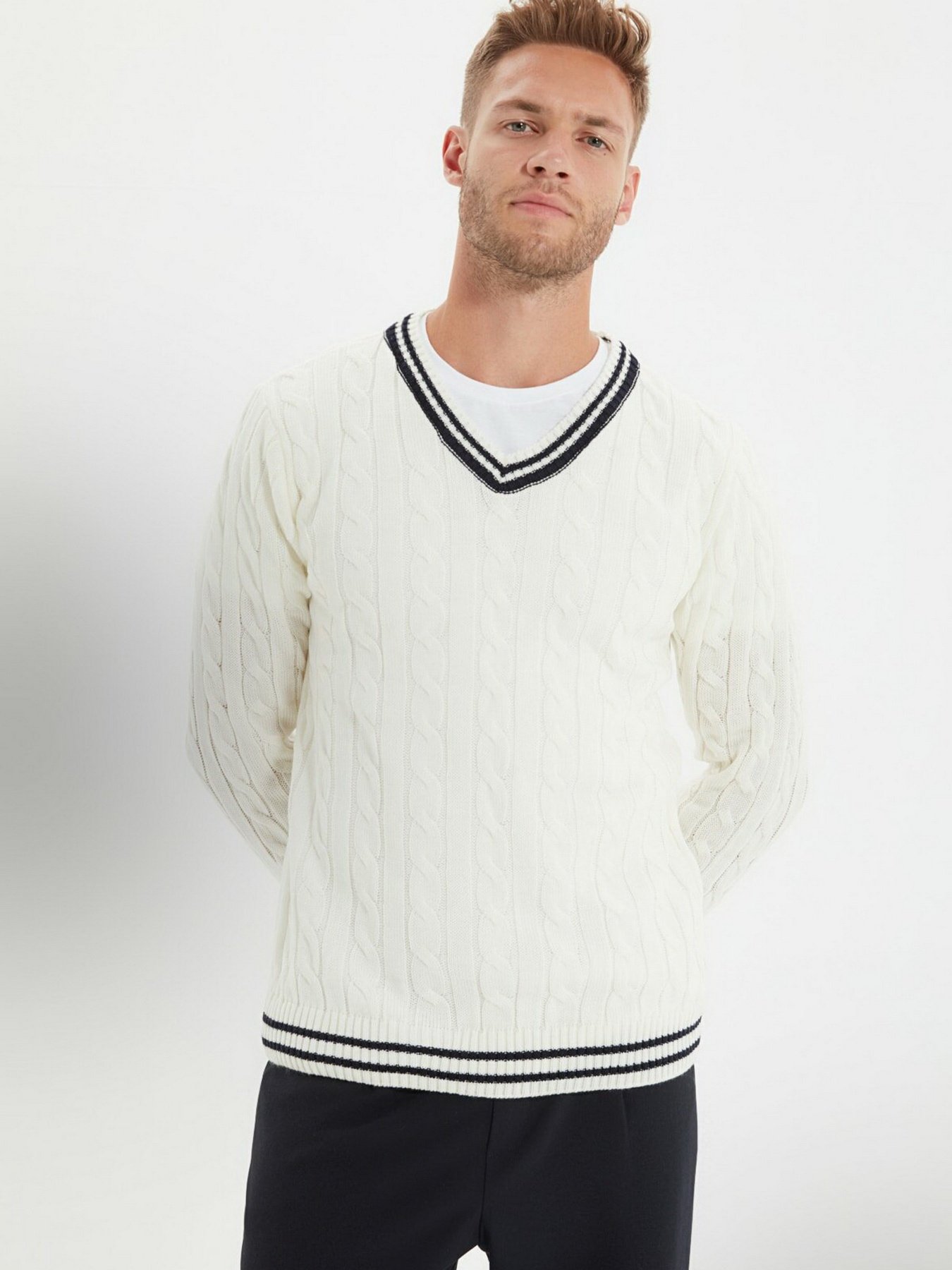 Джемпер Trendyol модель TMNAW22KZ0125/Ekru Фото