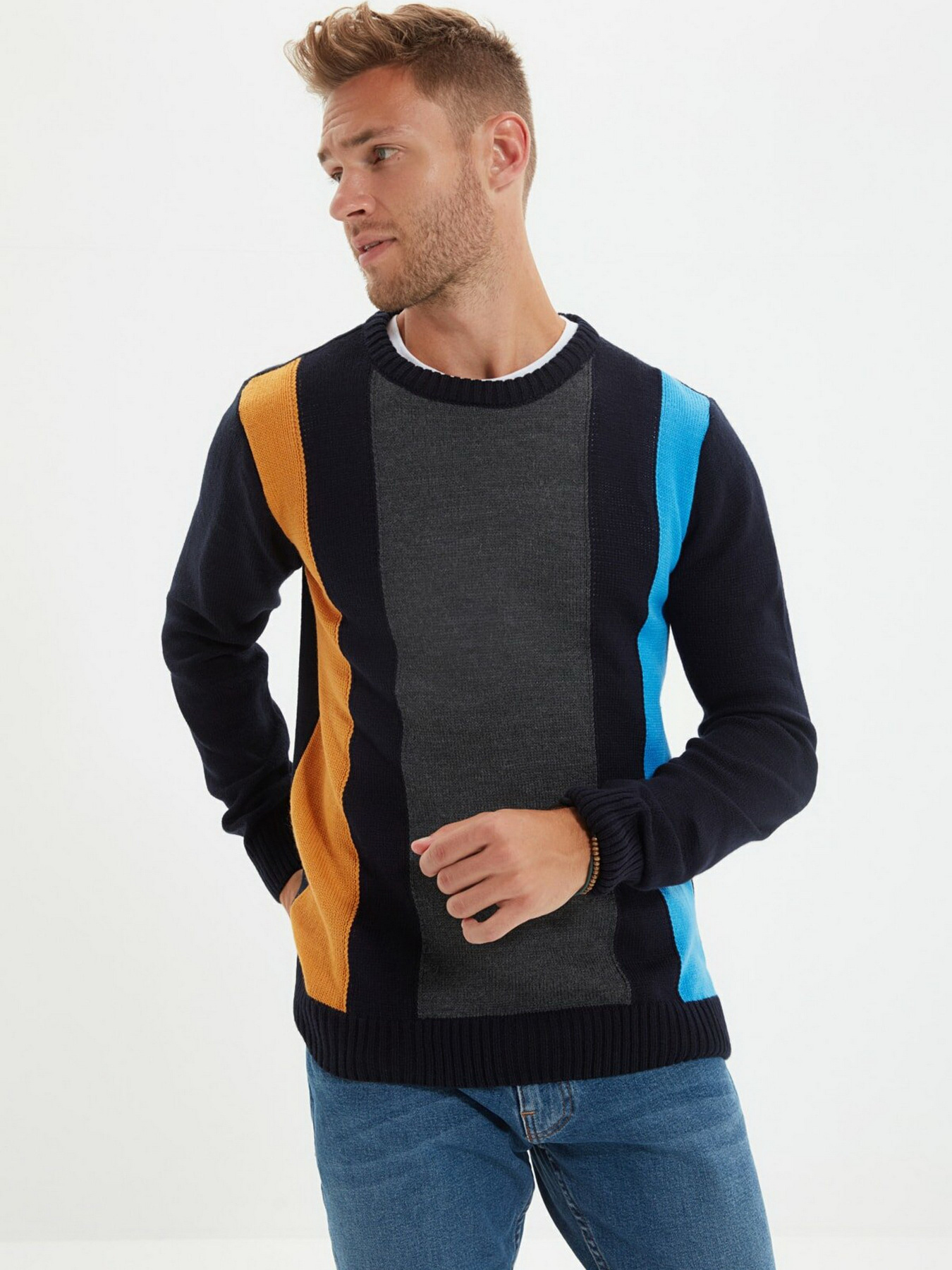 Джемпер Trendyol модель TMNAW22KZ0126/Lacivert Джемпер Trendyol модель TMNAW22KZ0126/Lacivert Фото