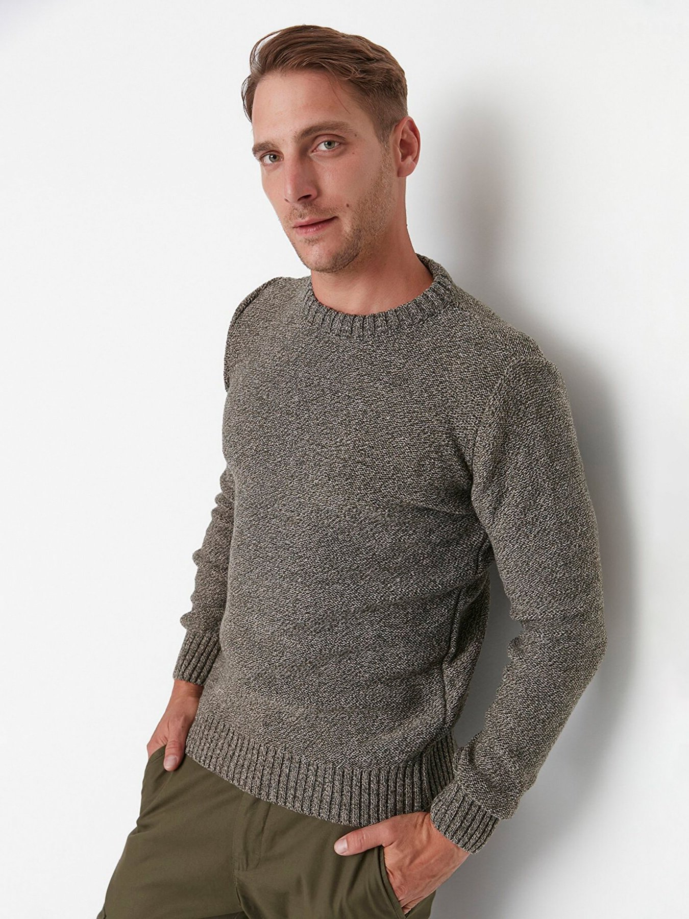 Джемпер Trendyol модель TMNAW22KZ0401/Haki Фото