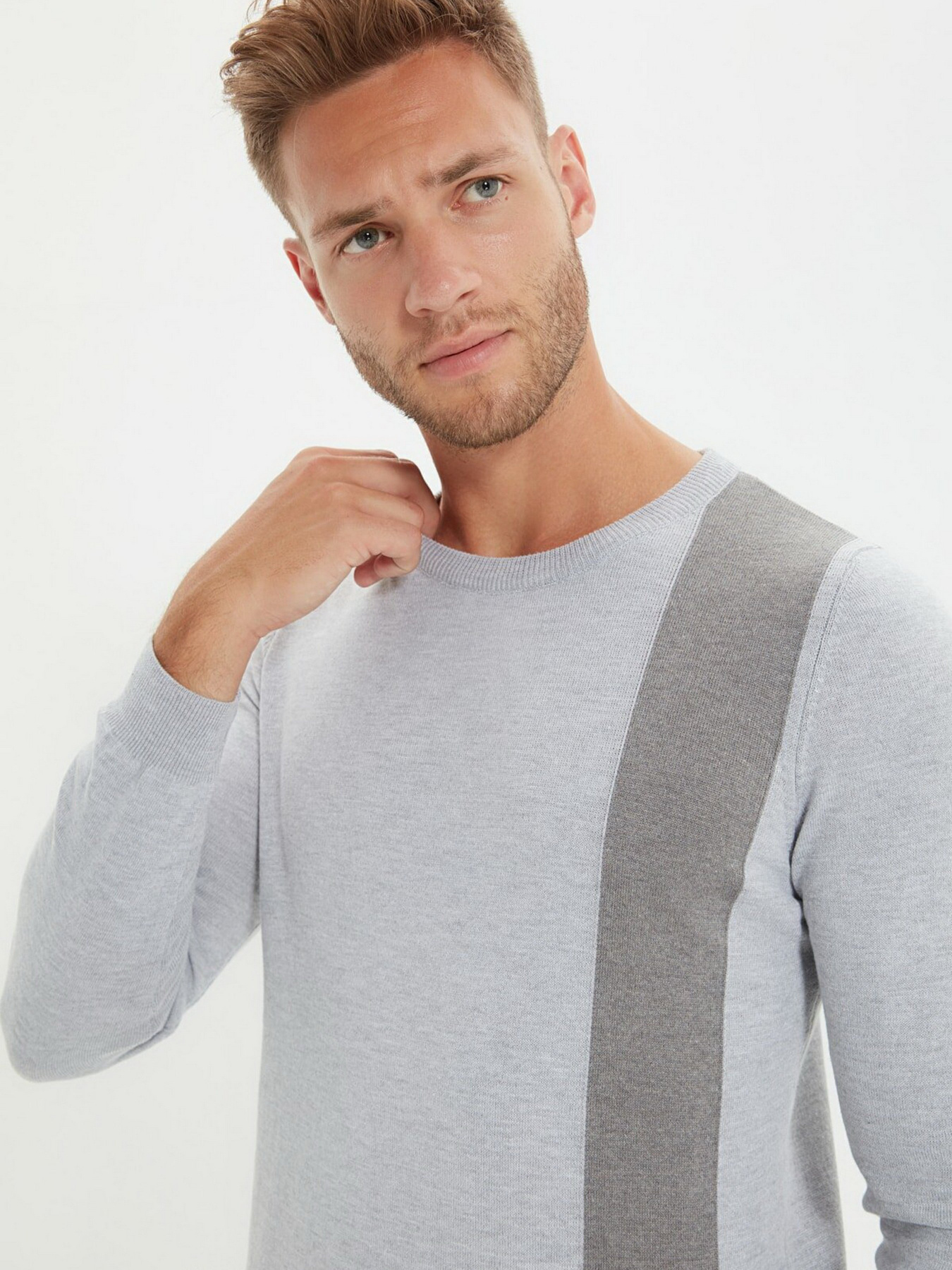 Джемпер Trendyol модель TMNAW22KZ0585/Gri Фото