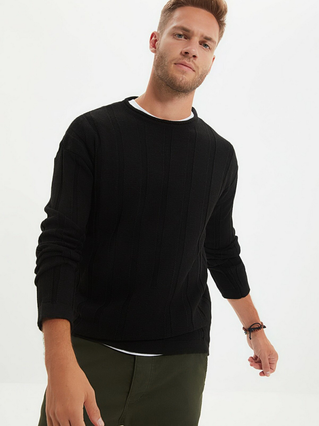 Джемпер Trendyol модель TMNAW22KZ0596/Siyah Фото