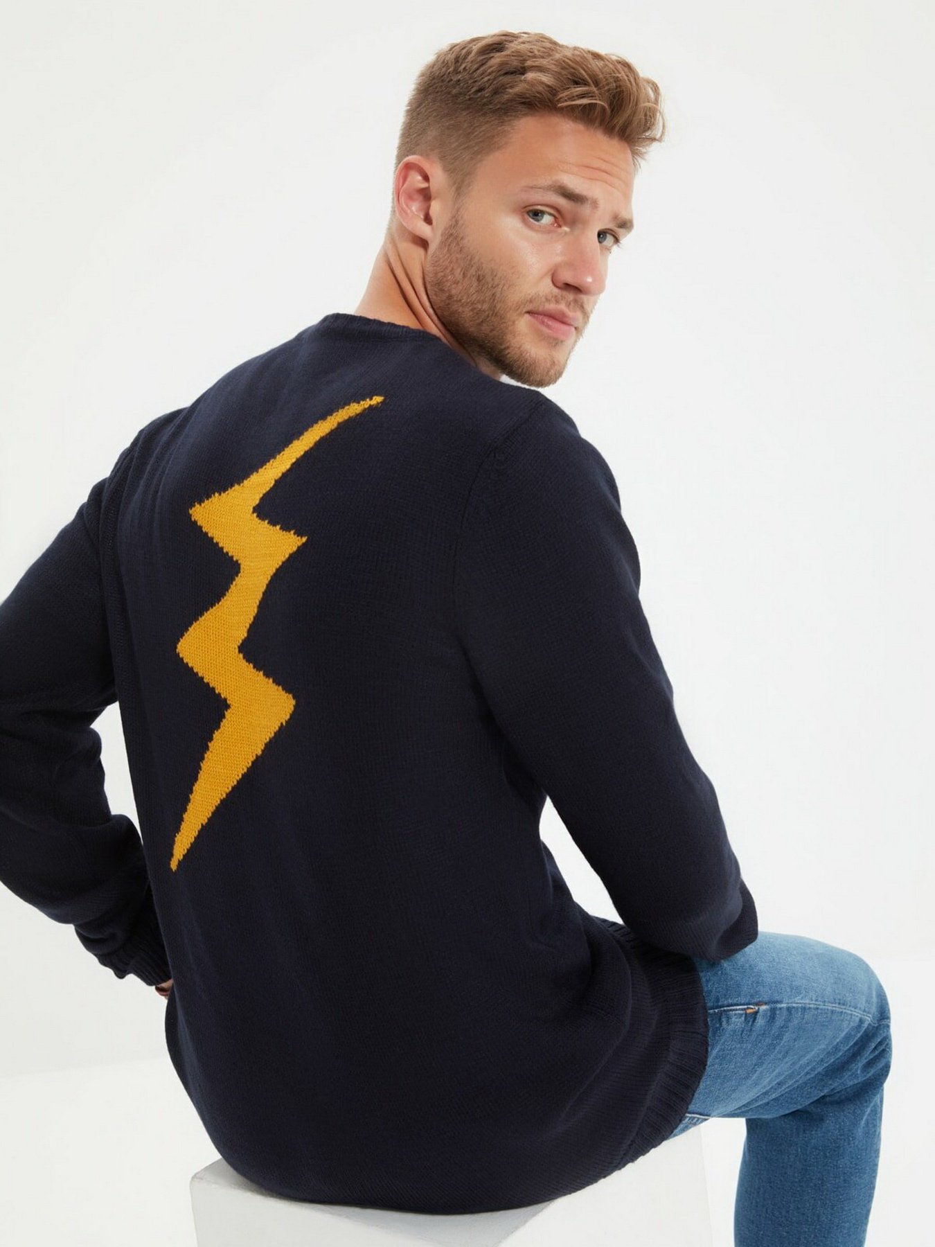 Джемпер Trendyol модель TMNAW22KZ0764/Lacivert Джемпер Trendyol модель TMNAW22KZ0764/Lacivert Фото