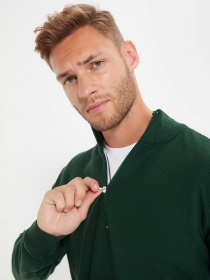 Джемпер Trendyol модель TMNAW22KZ0667/Koyu Yesil Фото