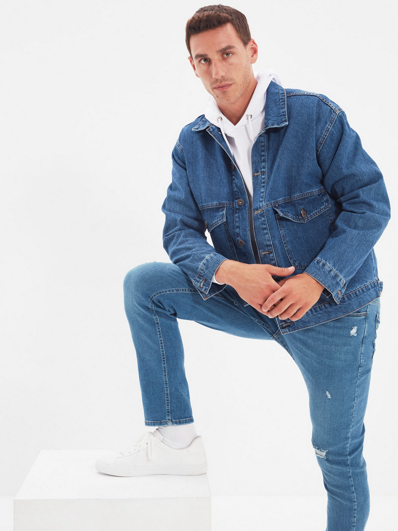 Джинсовая куртка Trendyol модель TMNAW22CE0096/Indigo Фото