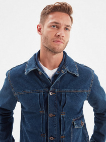 Джинсовая куртка Trendyol модель TMNAW22CE0113/Lacivert Фото