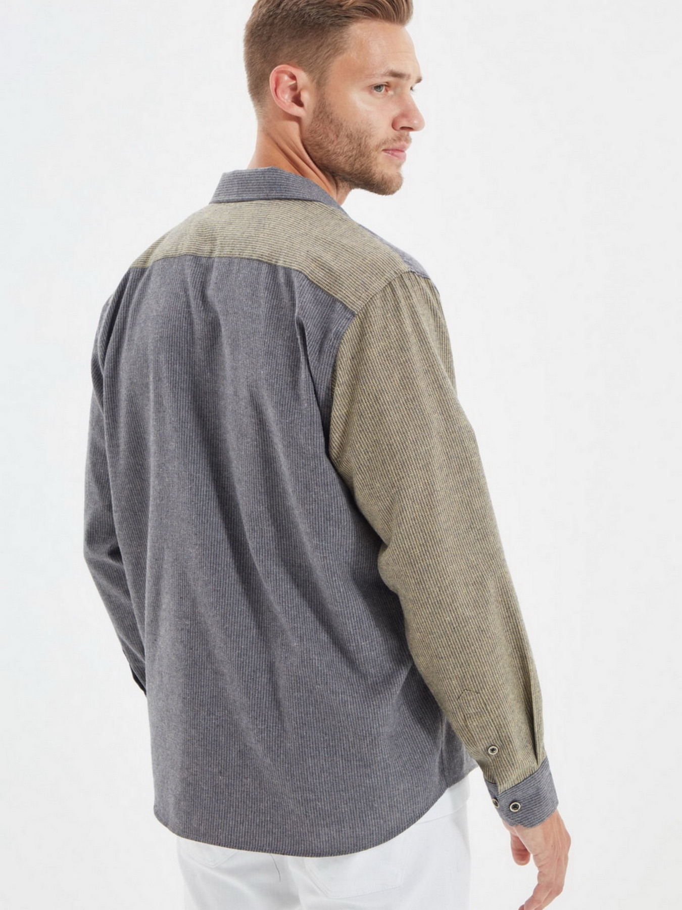 Рубашка Trendyol модель TMNAW22GO0222/Siyah Фото