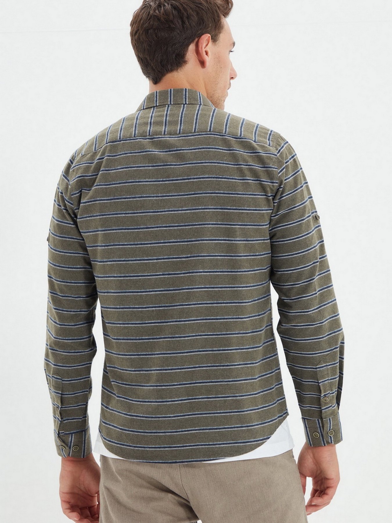 Рубашка Trendyol модель TMNAW22GO0362/Haki Фото