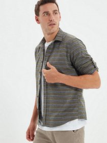 Рубашка Trendyol модель TMNAW22GO0362/Haki Фото