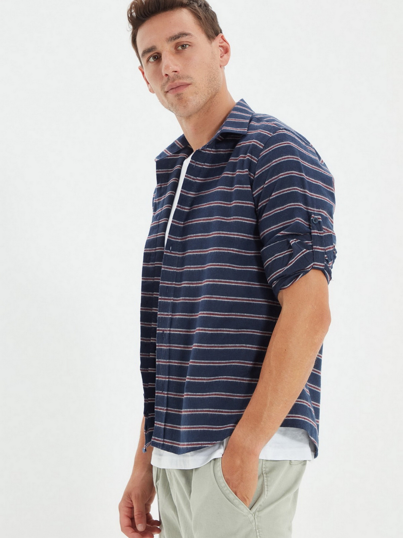 Рубашка Trendyol модель TMNAW22GO0362/Lacivert Фото