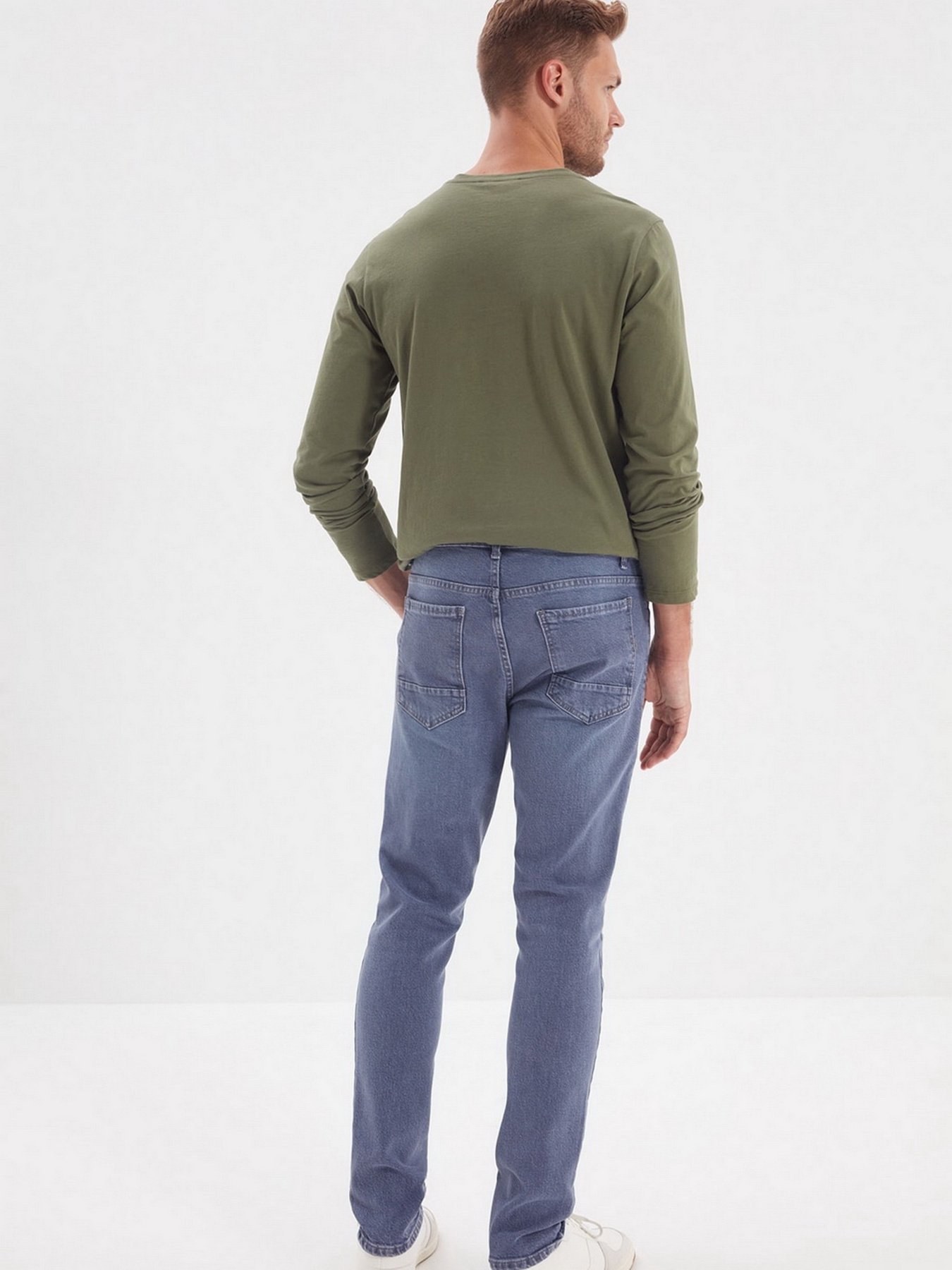 Зауженные джинсы Trendyol Slim модель TMNAW22JE0028/Mavi Фото