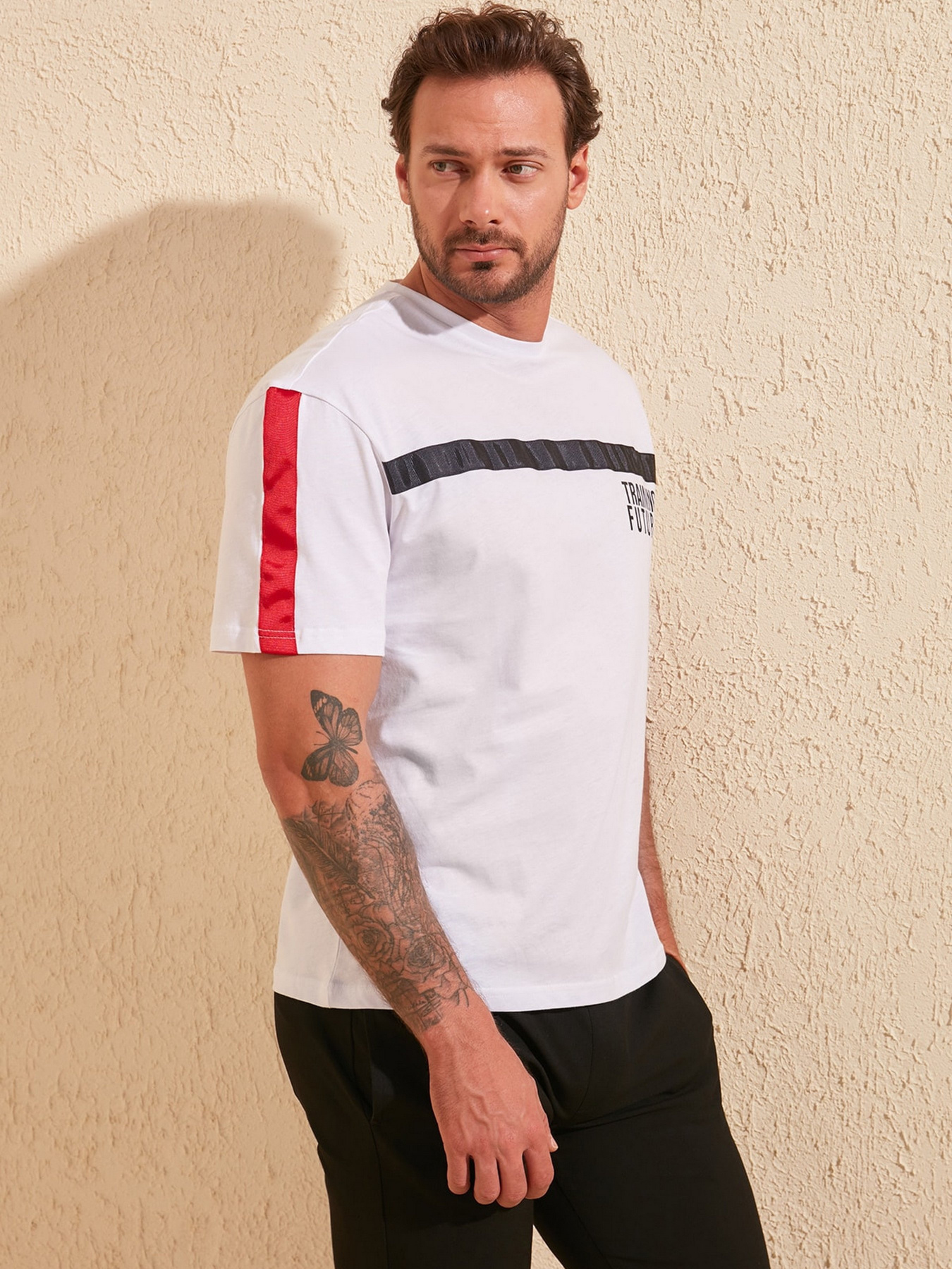 Футболки и поло Trendyol модель TMNSS20TS0876/Beyaz Фото